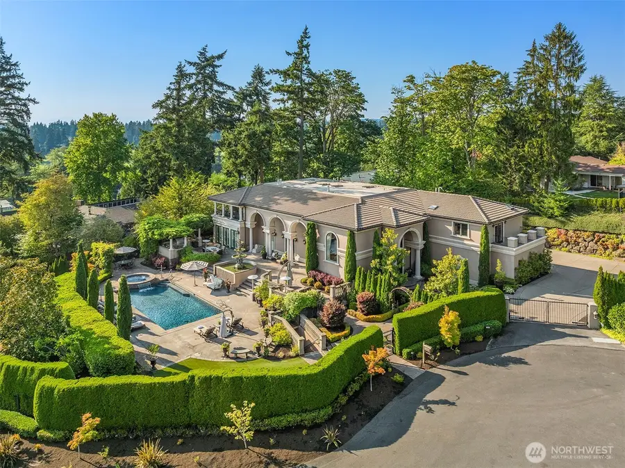 8638 NE 19th Place, Clyde Hill, WA 98004 - #3