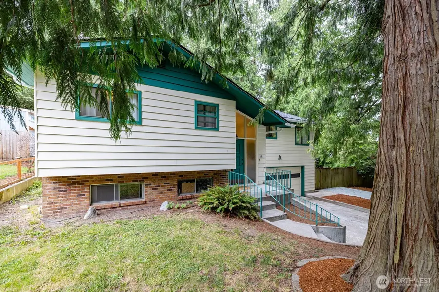 1105 N 14th Street, Mount Vernon, WA 98273 - #2