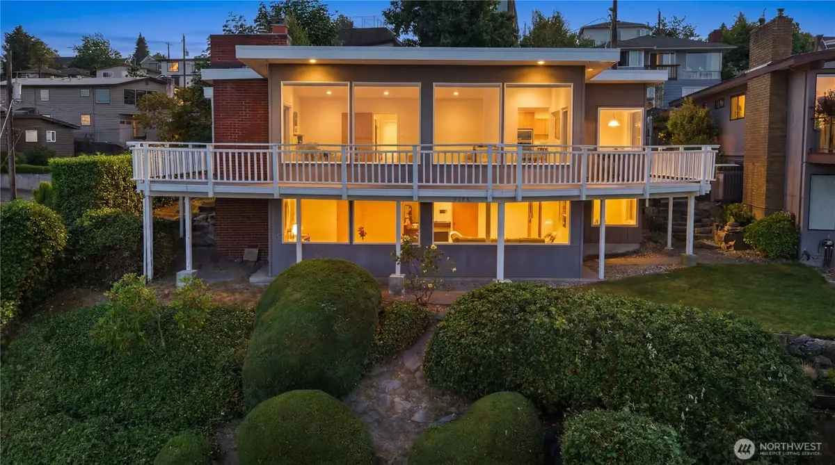 3741 33rd Avenue Sw, Seattle, WA 98126 - #1