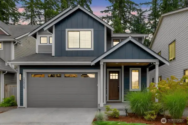 22425 285th St, Maple Valley, WA 98038