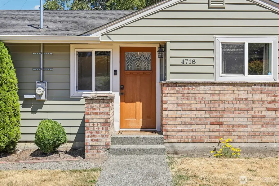 4718 S Victor Street, Seattle, WA 98178 - #3