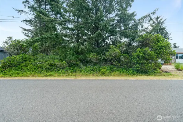 233 S Razor Clam Drive Sw #419, Ocean Shores, WA 98569