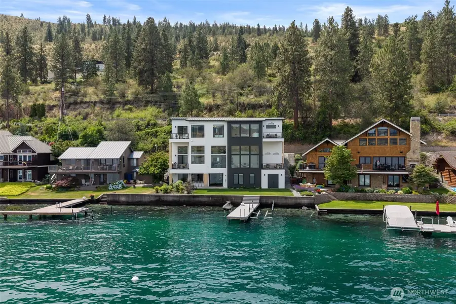 3212 S Lakeshore Road, Chelan, WA 98816 - #2