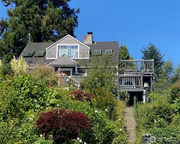 12321 42nd Avenue Ne, Seattle, WA 98125