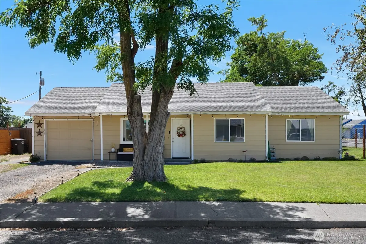 1232 Arlington Drive, Moses Lake, WA 98837 - #1