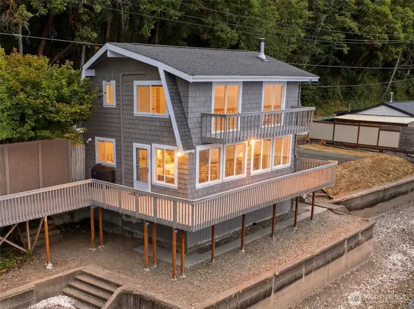 7461 NE North Shore Road, Belfair, WA 98528