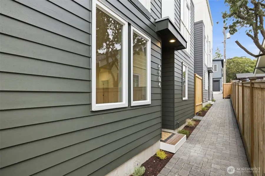 5904 42nd Avenue Sw, Seattle, WA 98136 - #3