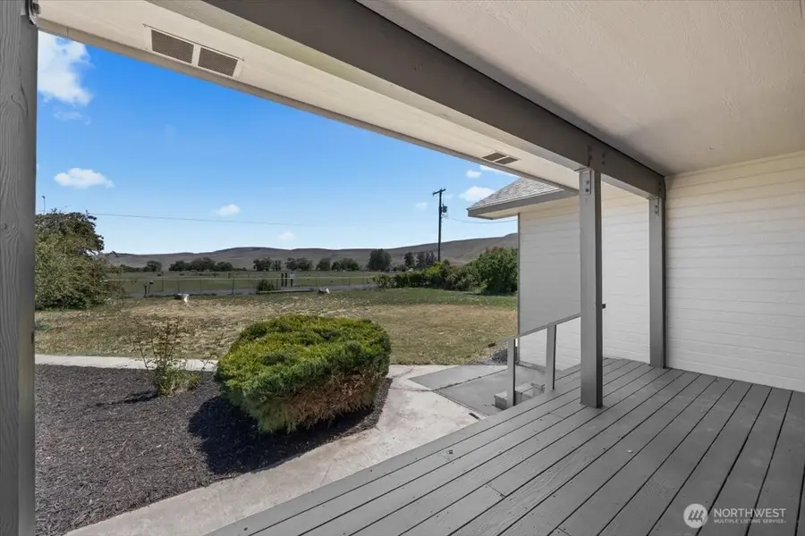 100608 W Old Inland Empire Hwy, Prosser, WA 99350 - #2