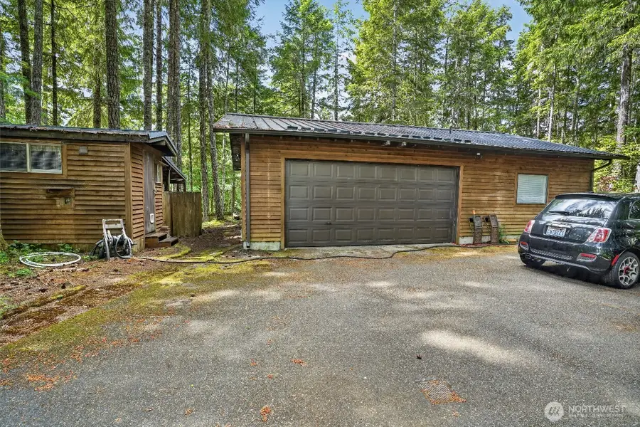 31 N Mallard Way W, Hoodsport, WA 98548 - #2