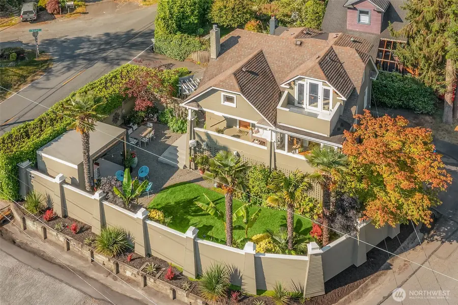 9835 Triton Drive Nw, Seattle, WA 98117 - #3