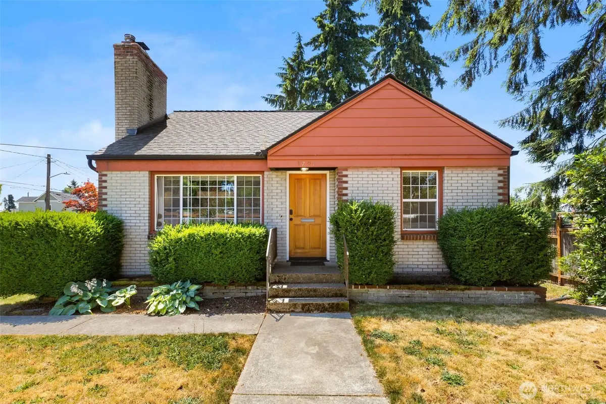 3701 SW Henderson Street, Seattle, WA 98126 - #1