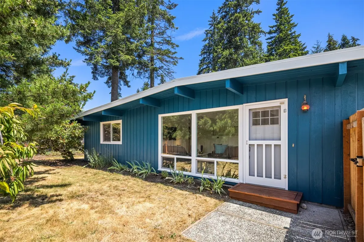 7425 202nd St Sw, Lynnwood, WA 98036 - #1