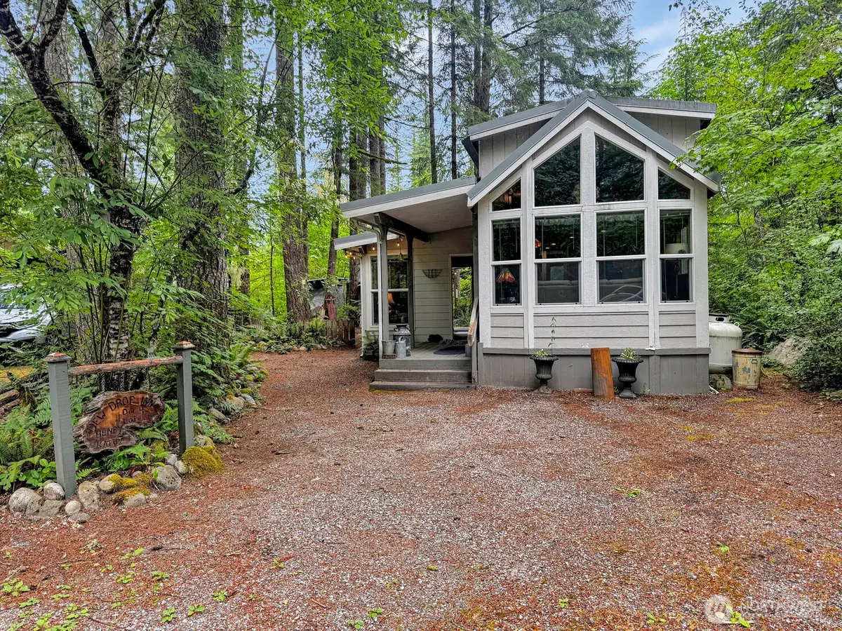 77 Christmas Tree Circle, Maple Falls, WA 98266 - #1
