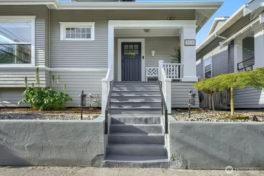 715 W Wheeler Street, Seattle, WA 98119 - #2