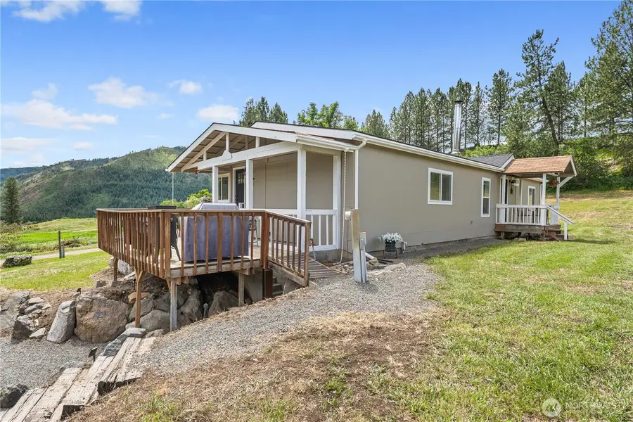 4562 Lessig Road #A, Hunters, WA 99137 - #3