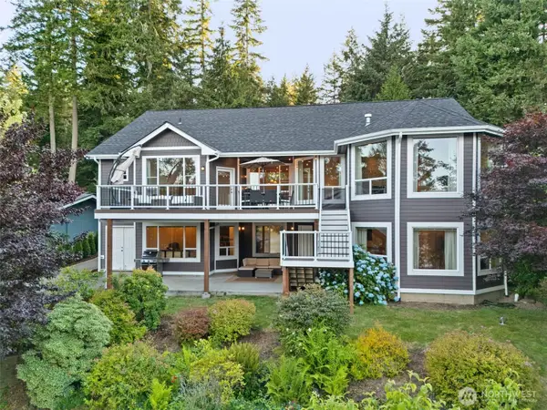 180 E Westlake Drive N, Allyn, WA 98528
