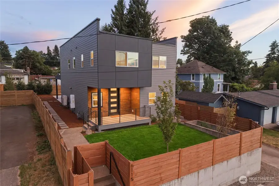 6115 S Cooper Street, Seattle, WA 98178 - #2