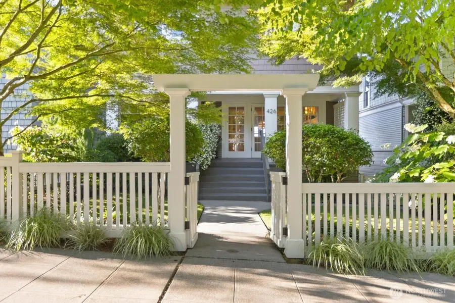 426 Smith Street, Seattle, WA 98109 - #2