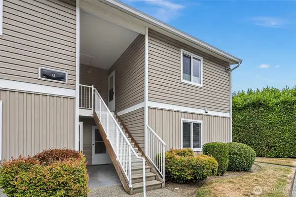 12510 NE 130th Way #B101, Kirkland, WA 98034