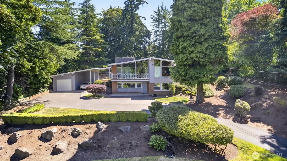 17438 6th Avenue Sw, Normandy Park, WA 98166 - #1