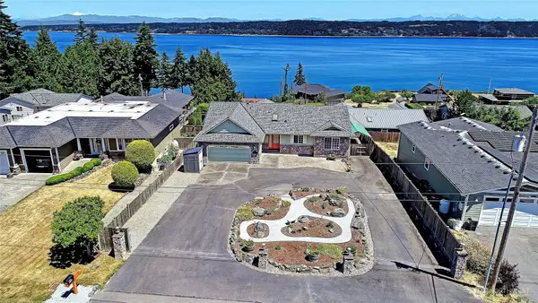 2891 Viewmont Place, Camano Island, WA 98282