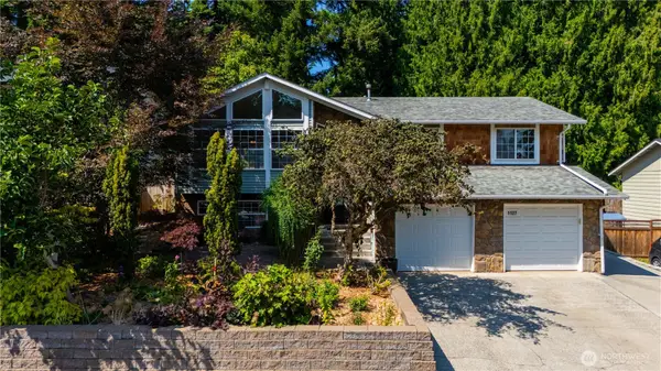 1127 204th Place Se, Bothell, WA 98012