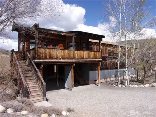 625 Twisp Winthrop Eastside Road, Winthrop, WA 98862