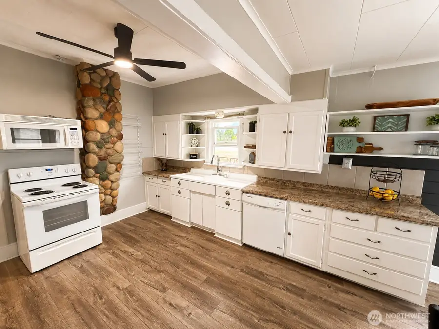 825 Givens Avenue, Darrington, WA 98241 - #3