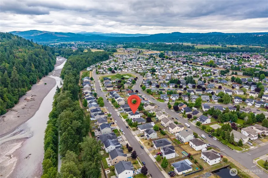 1313 Daffodil Avenue Ne, Orting, WA 98360 - #3