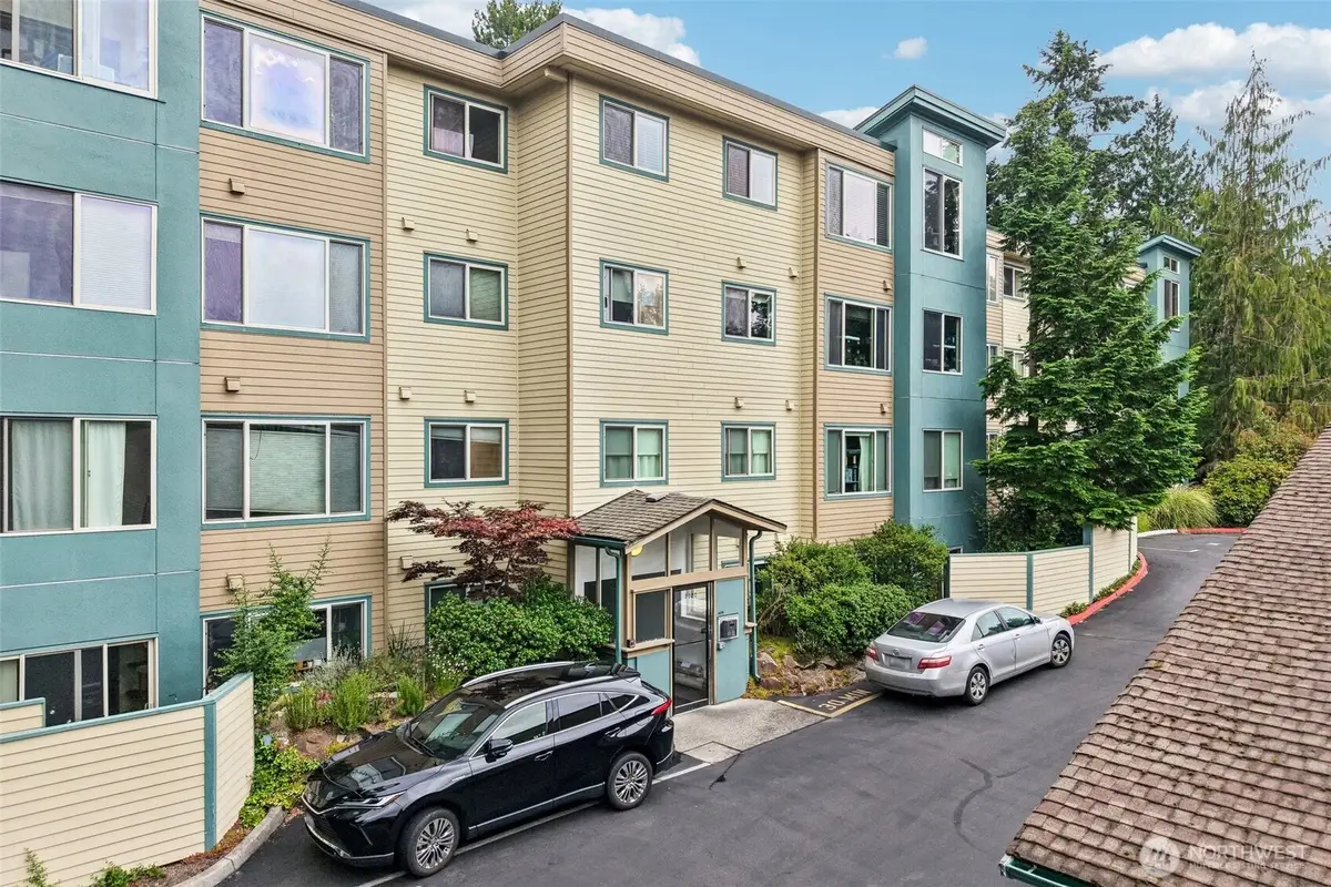 2222 NE 92nd Street #208, Seattle, WA 98115 - #1