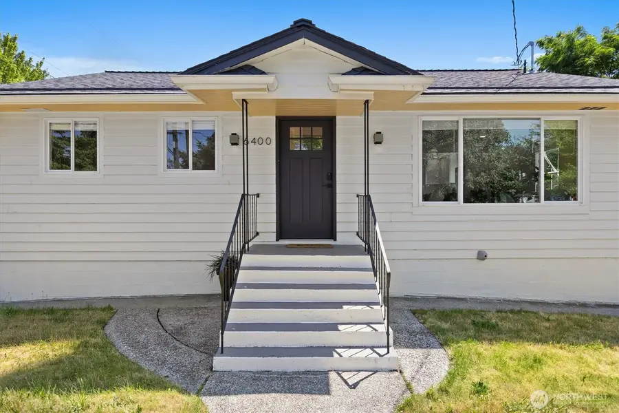 6400 44th Avenue S, Seattle, WA 98118 - #2