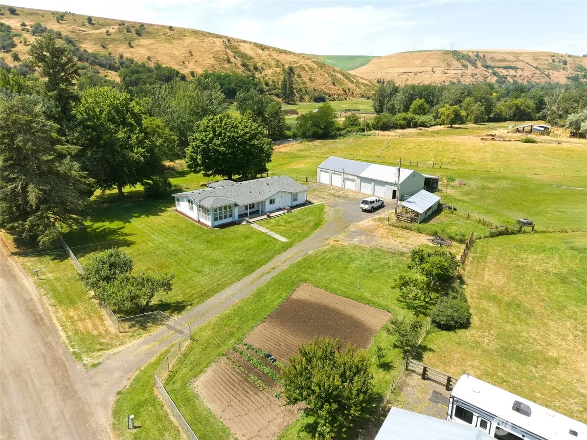 110 Baileysburg Road, Dayton, WA 99328 - #1