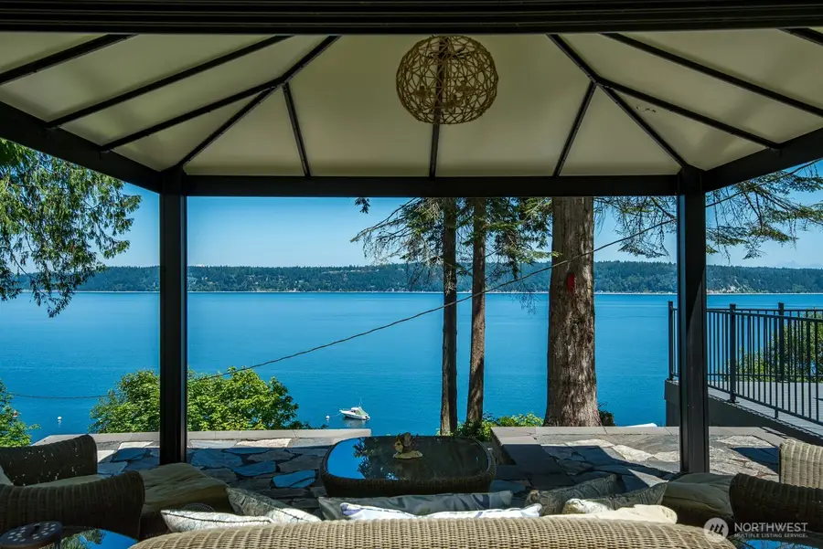 3365 Shoreline Drive, Camano Island, WA 98282 - #3