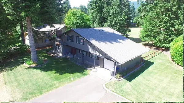 40 N Mt Christie Drive W, Hoodsport, WA 98548