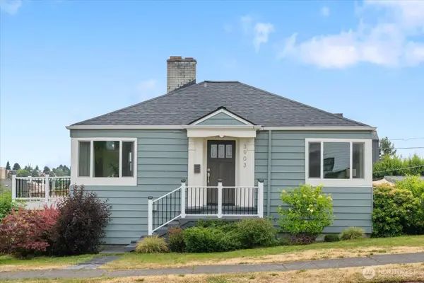 3903 SW Dakota Street, Seattle, WA 98116