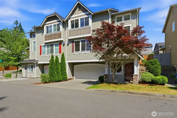 27912 31st Place S, Auburn, WA 98001