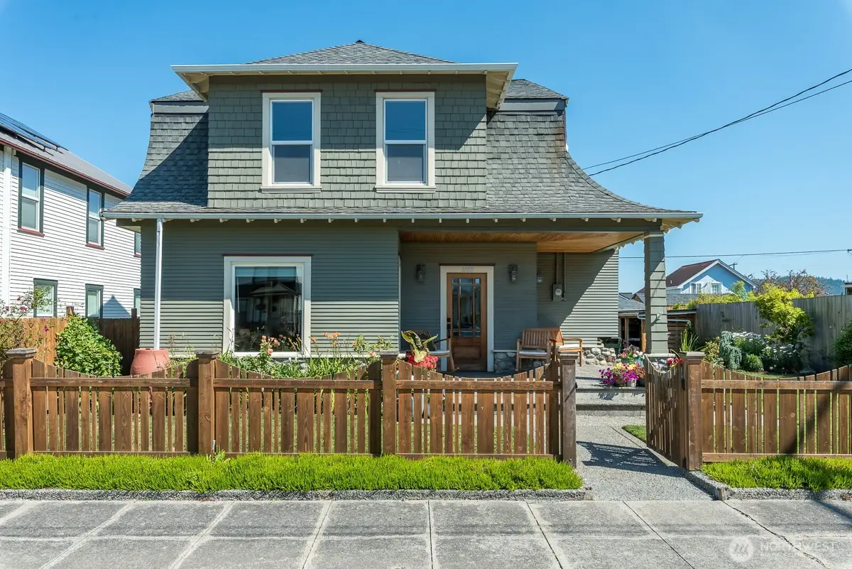 1118 4th Street, Anacortes, WA 98221 - #1