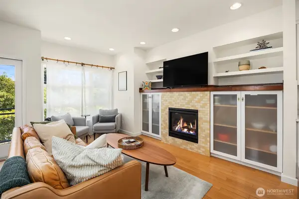 209 27th Avenue E #B, Seattle, WA 98112