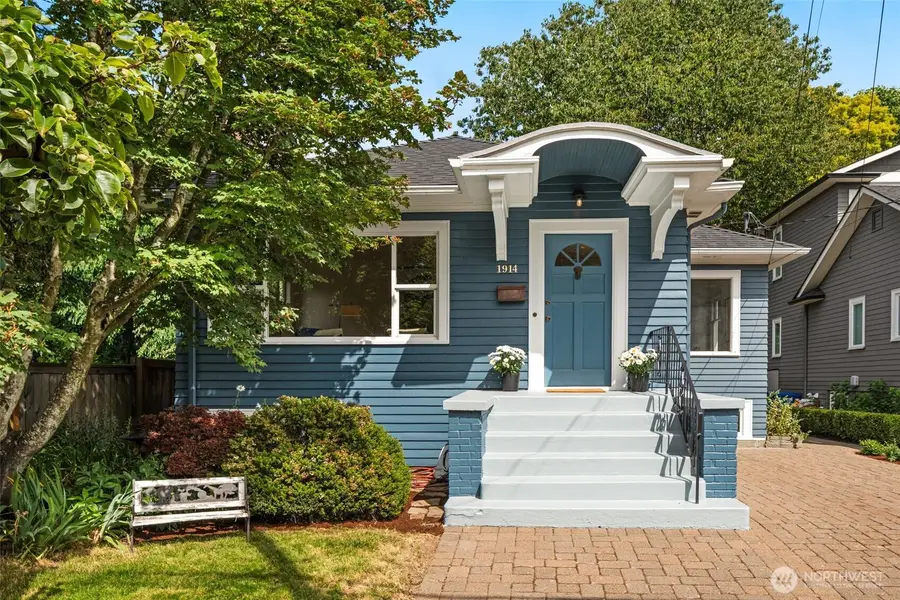 1914 3rd Avenue N, Seattle, WA 98109 - #2