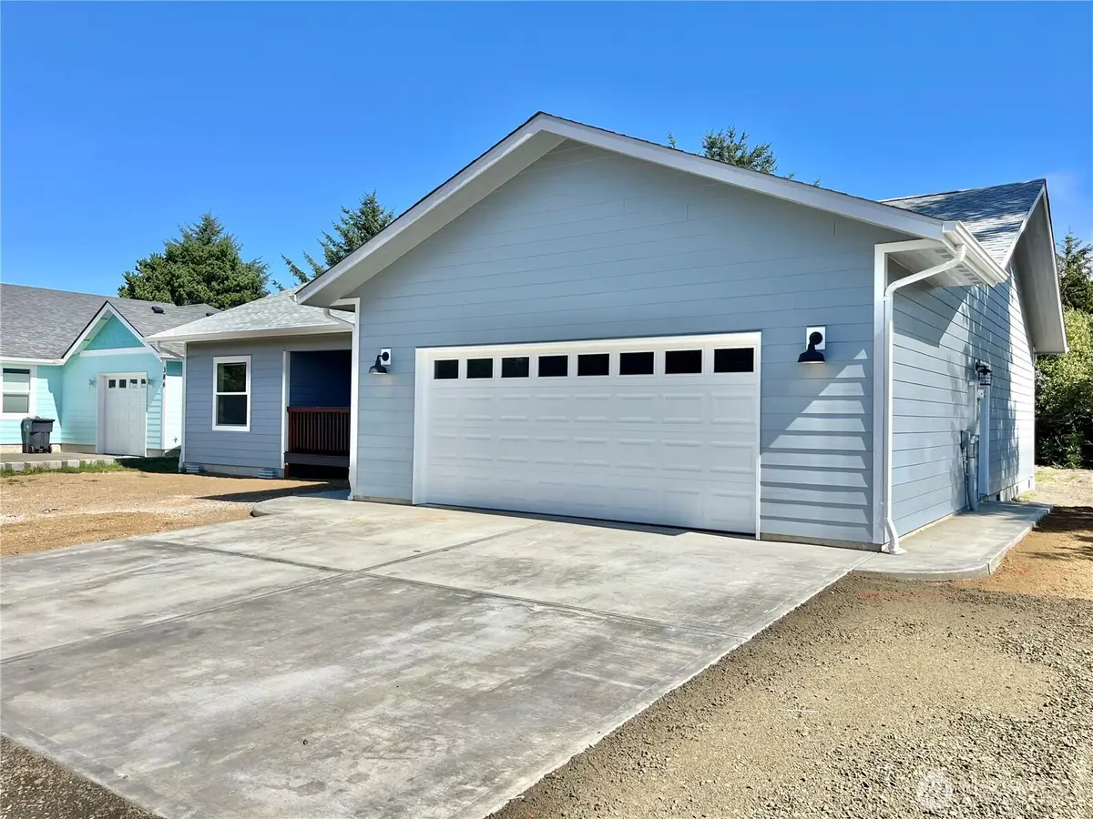382 S Wynoochee Drive Sw, Ocean Shores, WA 98569 - #1