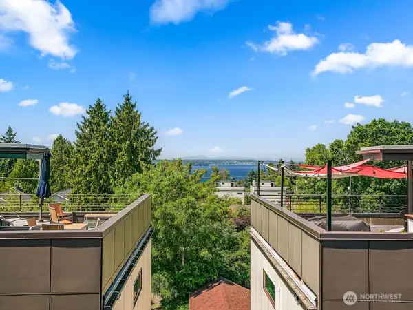 6911 California Avenue Sw, Seattle, WA 98136