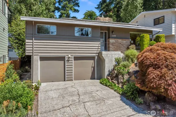 2360 NE 90th Street, Seattle, WA 98115