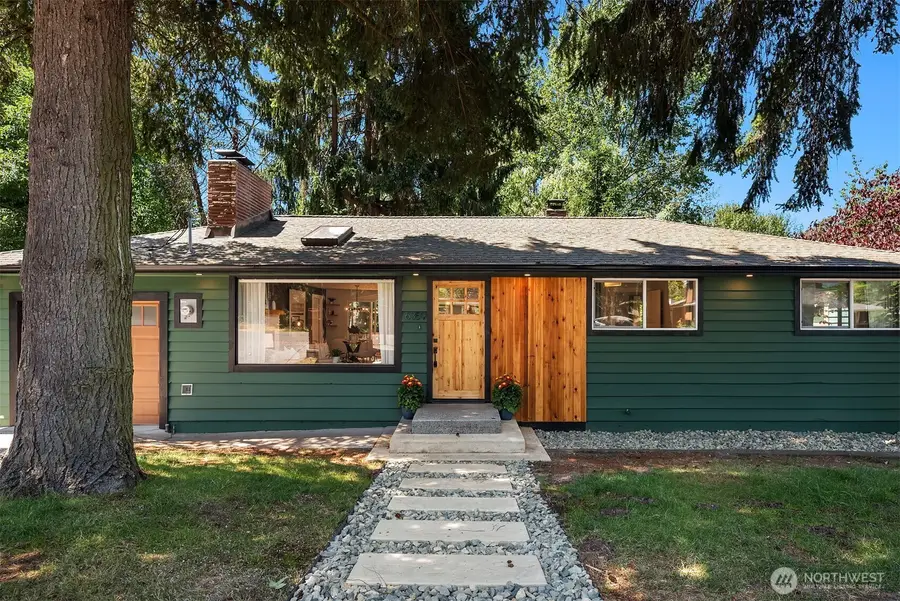 6359 18th Avenue Sw, Seattle, WA 98106 - #2