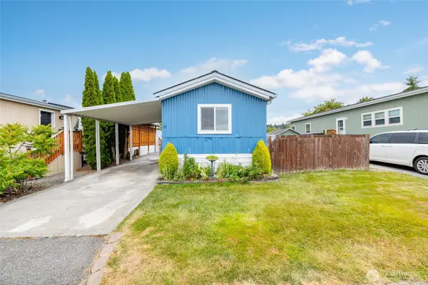 1120 S 25th Street #17, Mount Vernon, WA 98274