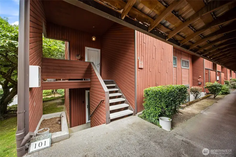 1208 S 216th Street #C201, Seattle, WA 98198 - #2