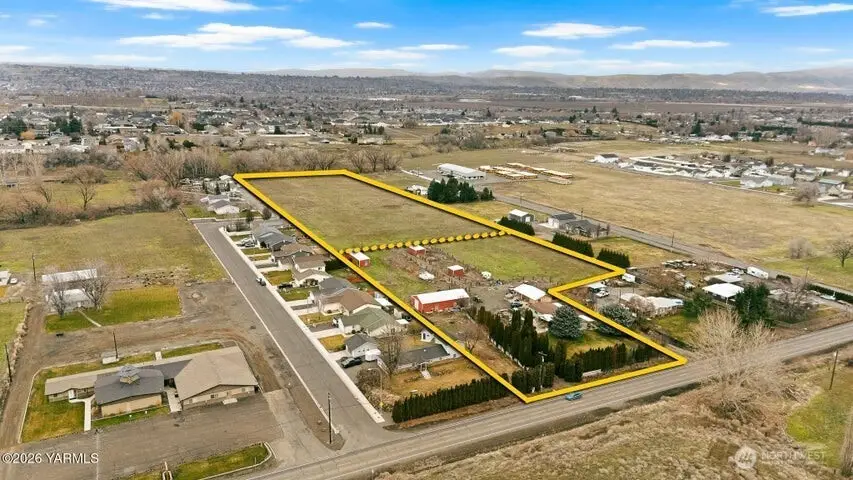 7703 Ahtanum Road, Yakima, WA 98903 - #1
