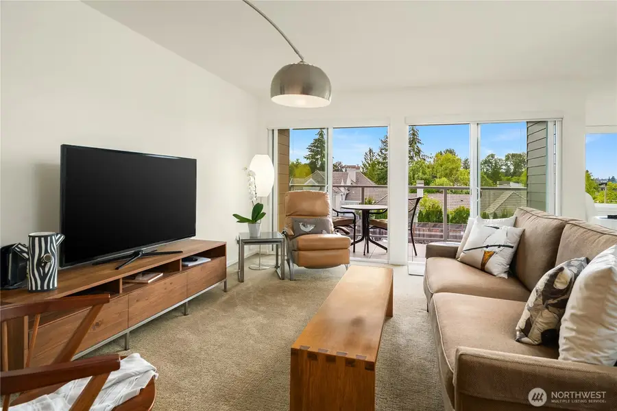 2501 Canterbury Lane E #319, Seattle, WA 98112 - #3