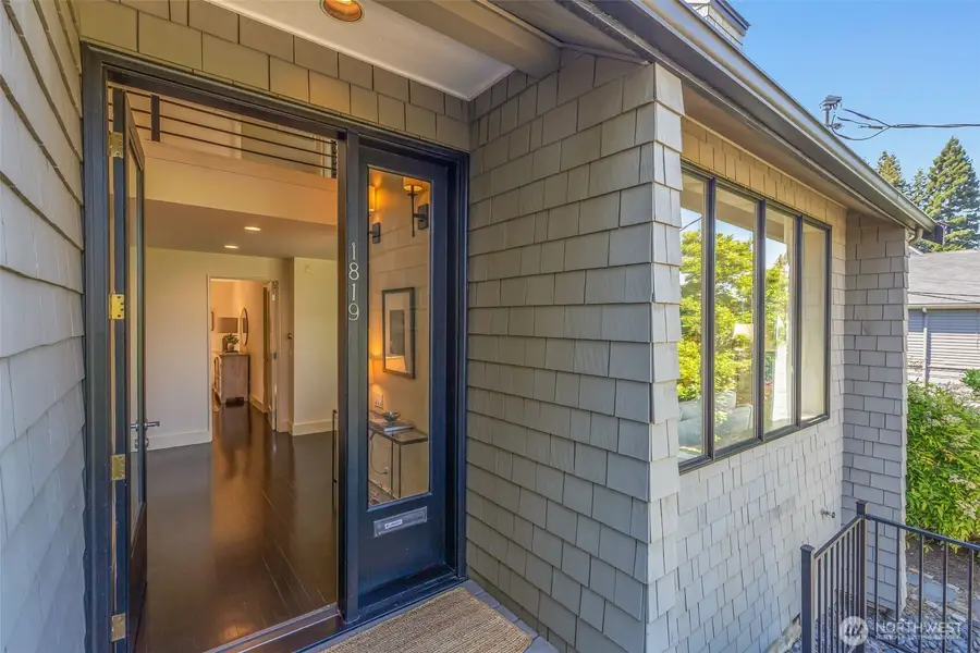 1819 39th Avenue E, Seattle, WA 98112 - #3