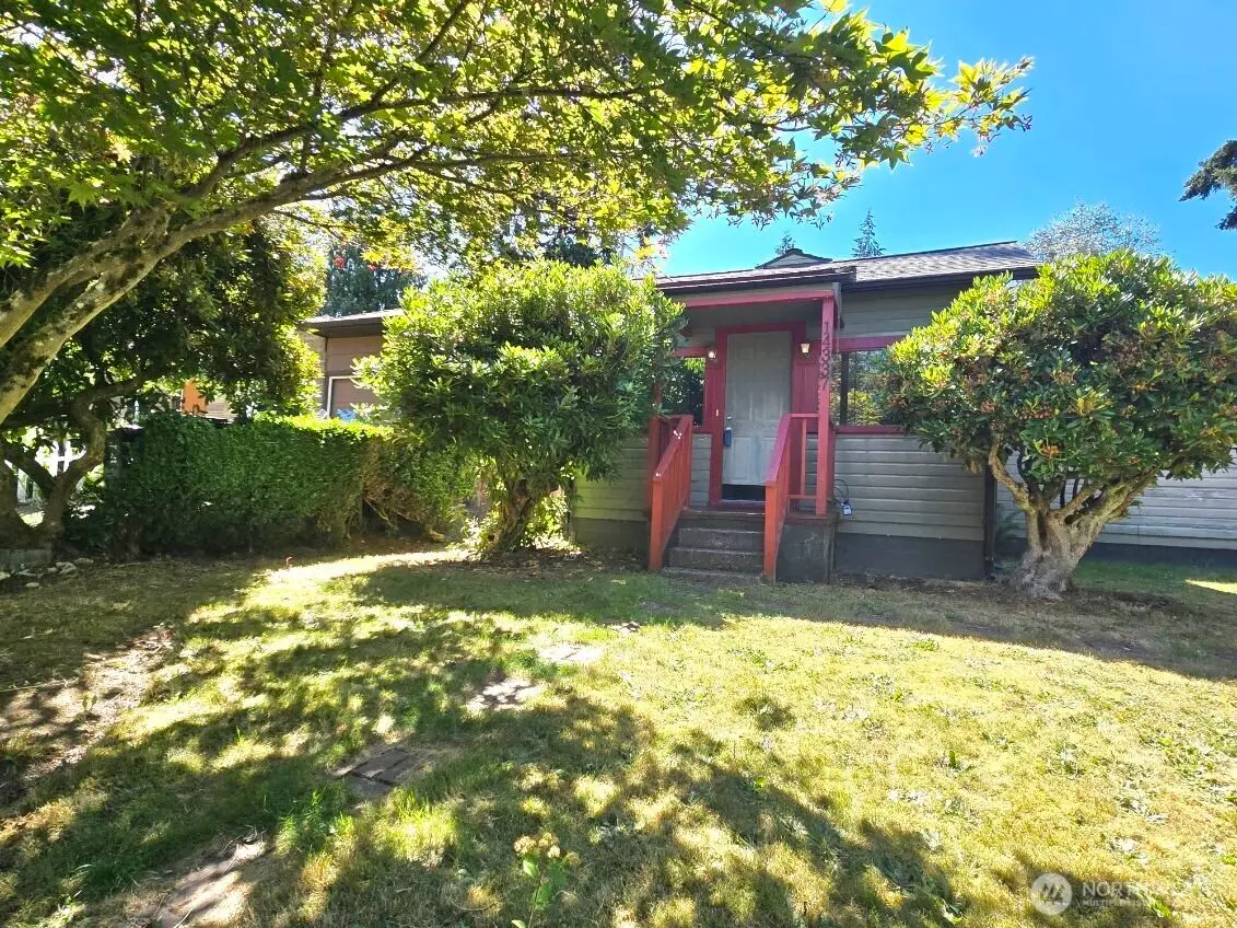 14337 Burke Avenue N, Seattle, WA 98133 - #1