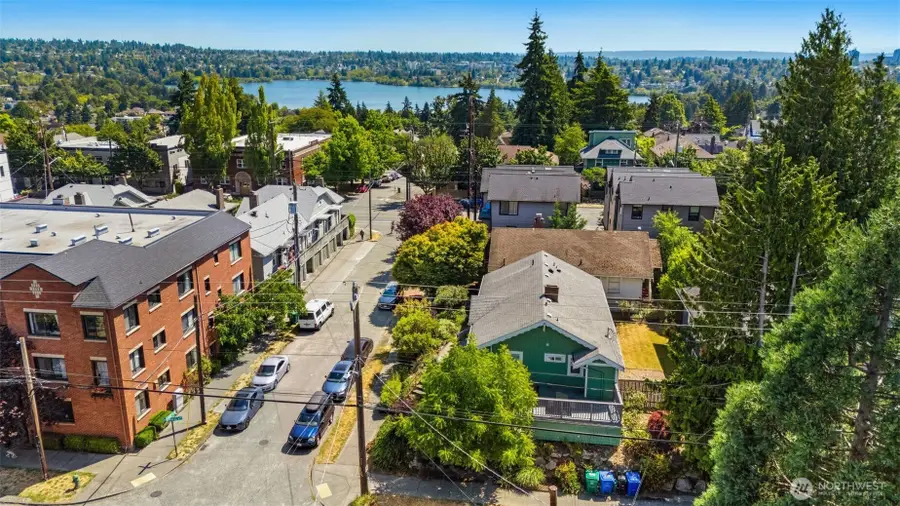 303 N 64th Street, Seattle, WA 98103 - #3
